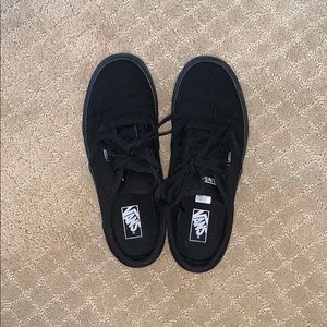 All black Vans